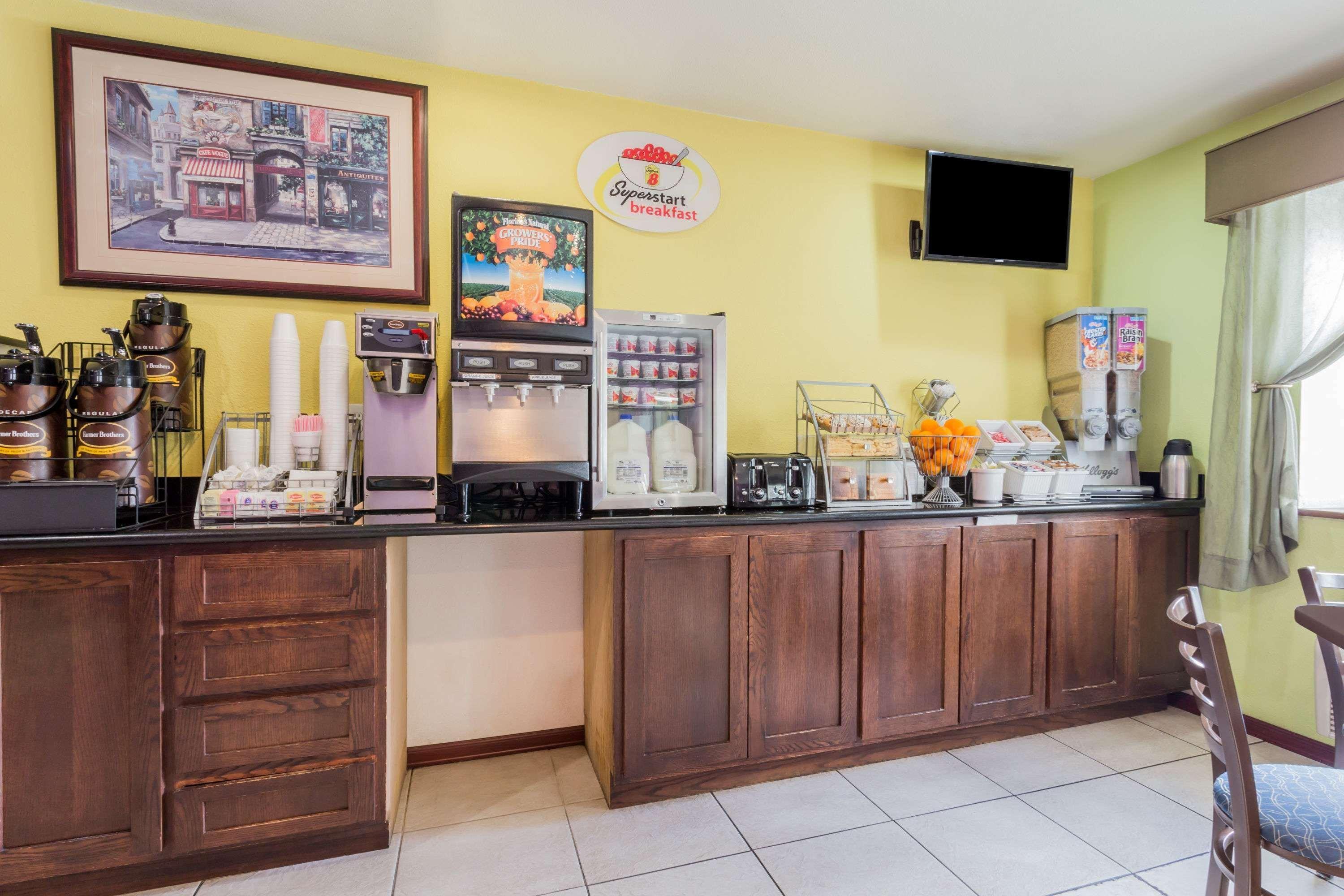 Super 8 By Wyndham Sacramento Ξενοδοχείο Carmichael Εξωτερικό φωτογραφία